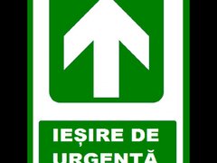Placuta pentru iesire de urgenta cu sageata in sus